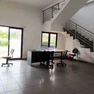 Disewakan Gudang di Kav DPR Cipondoh Tangerang Sudah Renovasi SHM LT 800 m2