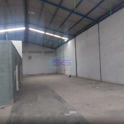 Disewakan Gudang Harga Terjangkau Lokasi di Meruya Jakarta Barat LB 800m2
