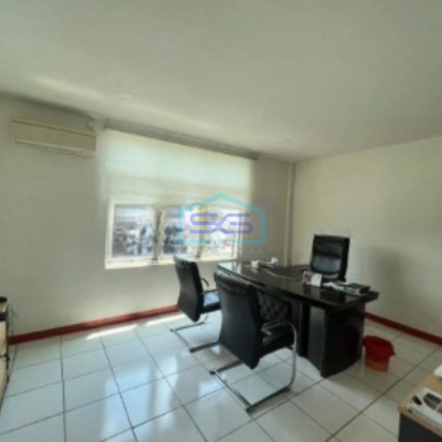 Disewakan Ruko Sudah Renovasi Luas bangunan 262m2 Lokasi di PIK Jakarta Utara