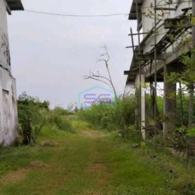 Dijual Tanah Ada Bangunan di Pinggir Jalan Raya Jatinegara Jakarta Timur