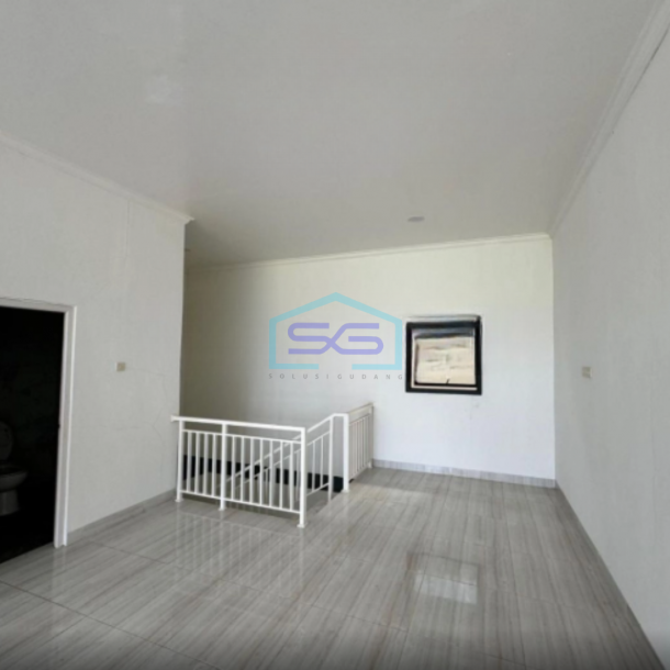 Dijual Gudang Sudah Renovasi Luas Tanah 516m2 Zona Industri di Legok Tangerang-4