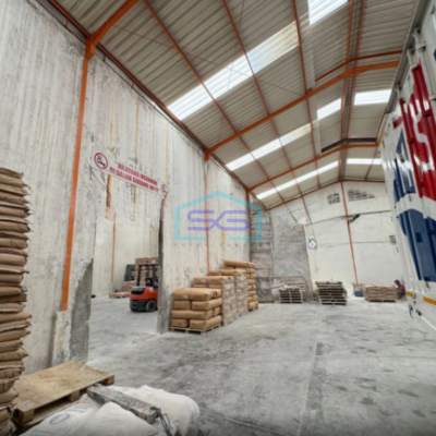 Dijual Gudang Sudah Renovasi SHM Luas 986m2 di Kapuk Kamal Jakarta Barat