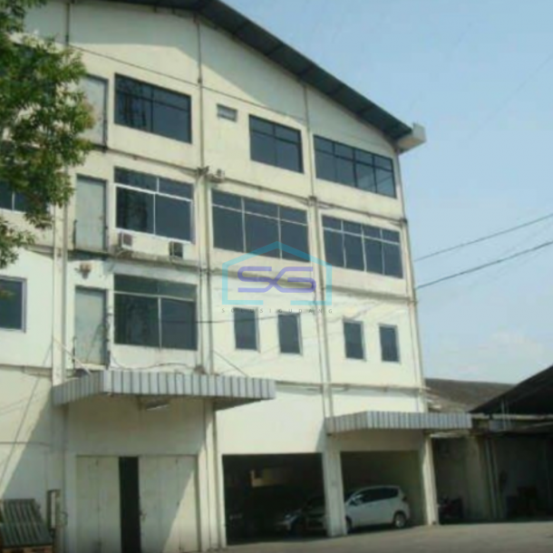 Dijual Gudang Besar Terawat Rapih Harga Terjangkau di Daerah Cengkareng Jakarta Barat LT 3198m2-1