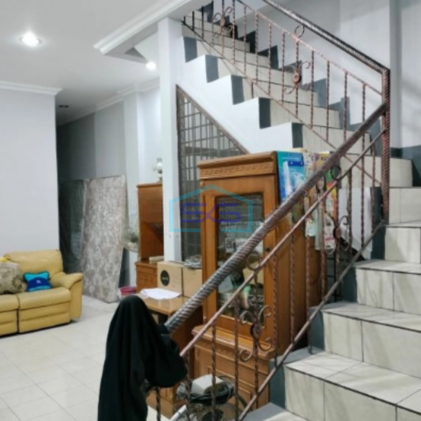 Dijual Ruko di Jl Cendrawasih Cengkareng Jakarta barat, Sudah Renovasi SHM LB 198m2-1