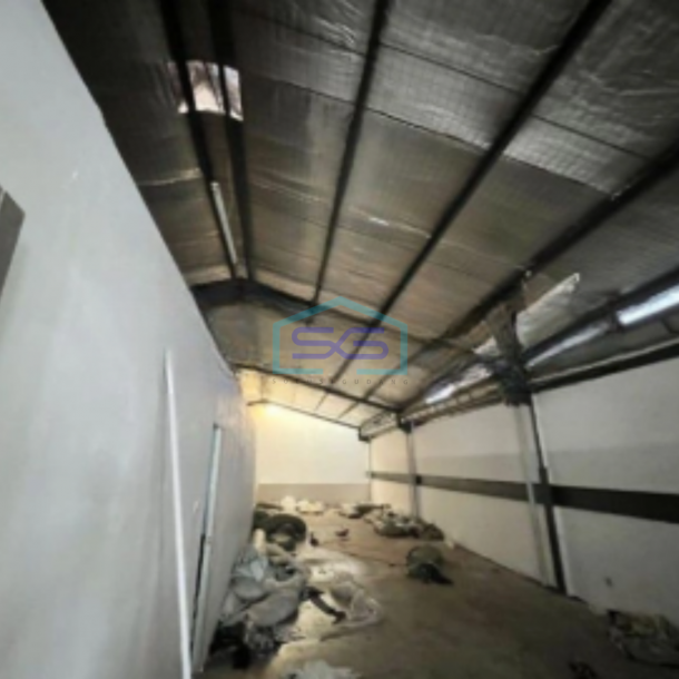 Disewakan Gudang Sudah Renovasi Luas Bangunan 720m2 Lokasi di PIK Jakarta Utara-1