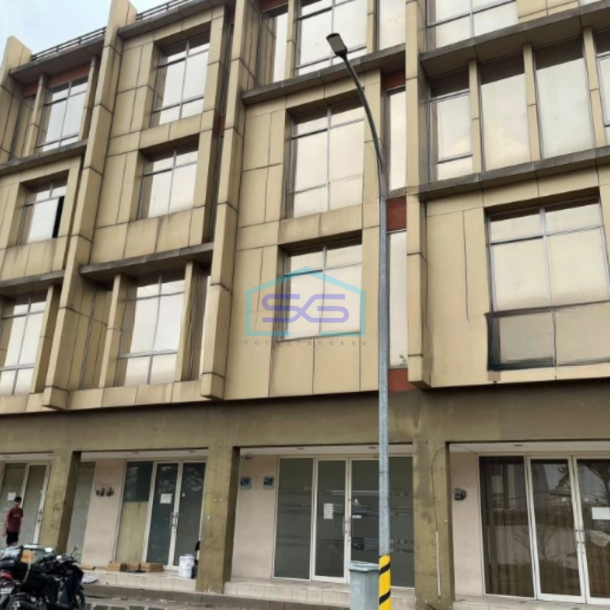 Dijual Ruko di Green Village Cipondoh Tangerang Sudah Renovasi SHM LB 200m2-1