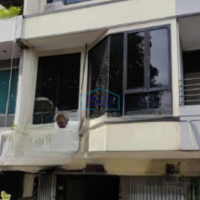 Dijual Ruko Perkantoran Taman Kebon Jeruk Jakarta Barat Sudah Renovasi HGB LB 290m2