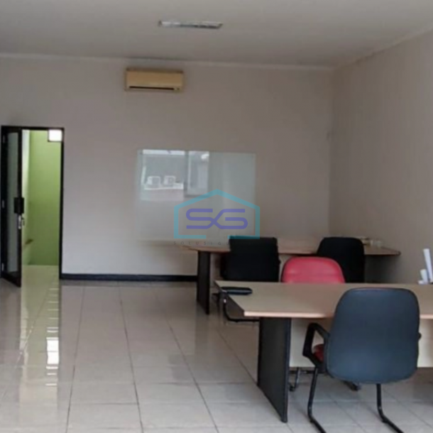 Dijual Ruko Perkantoran Taman Kebon Jeruk Jakarta Barat Sudah Renovasi HGB LB 290m2-3