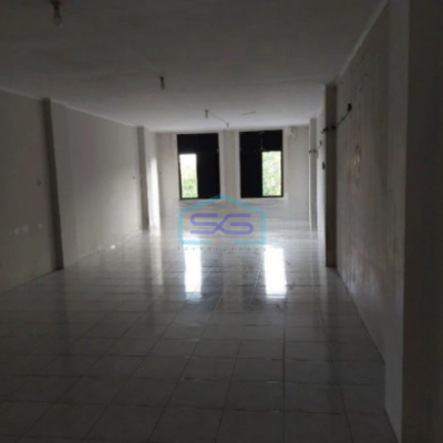 Dijual Ruko Sudah Renovasi Luas Bangunan 300m2 Lokasi di Muara Karang Jakarta Utara