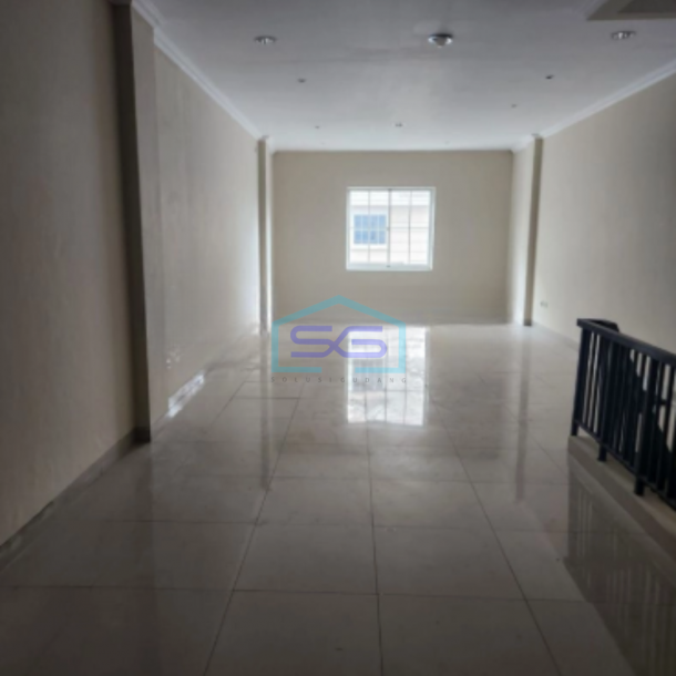 Dijual Ruko CBD Green Lake City Jakarta Barat Sudah Renovasi SHM LB 200m2-2