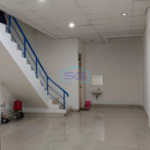 Dijual Ruko Puri Britania Puri indah Jakarta Barat Sudah Renovasi SHM LB 300m2-4