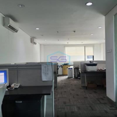 Dijual Ruko Sudah Renovasi SHM Luas Tanah Luas Bangunan 571m2 di Setiabudi Jakarta Selatan-2