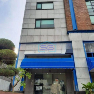 Dijual Ruko Sudah Renovasi SHM Luas Tanah Luas Bangunan 571m2 di Setiabudi Jakarta Selatan