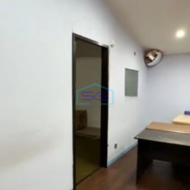 Dijual Gudang Ada Kantor Luas Tanah 366 m² di Kalideres Jakarta Barat-1