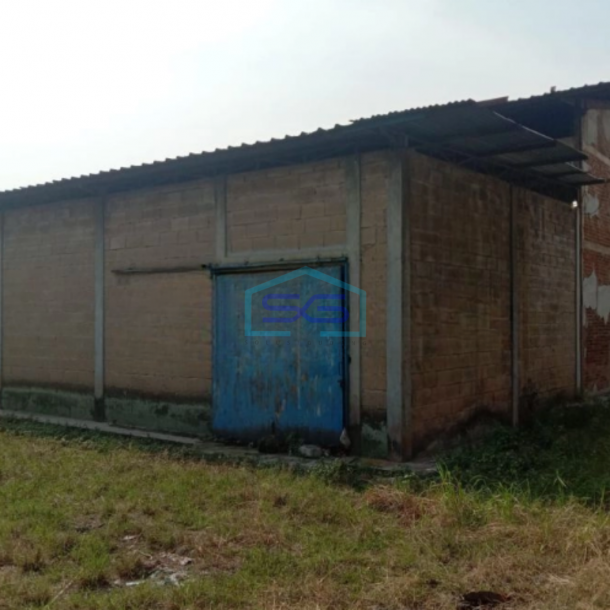 Dijual Gudang Akses Container Luas Bangunan 2166 m²  di Karawaci Tangerang-3