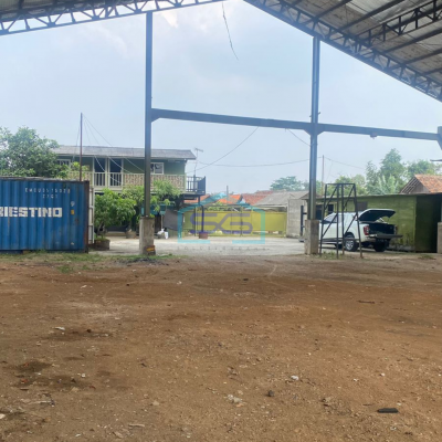 Disewakan Gudang Ex Gudang Alat Berat Luas Tanah 1250 m² di Legok Tangerang