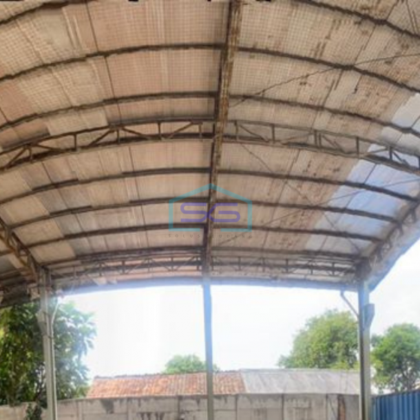 Disewakan Gudang Ex Gudang Alat Berat Luas Tanah 1250 m² di Legok Tangerang-1