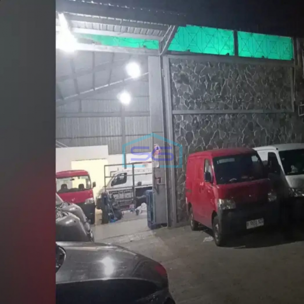 Disewakan Gudang Ada Kantor Luas Bangunan 680 m² di Jakarta Selatan-1