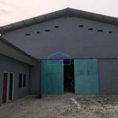 Dijual Gudang Luas Bangunan 450 m² di Pasar Kemis Tangerang Lokasi Strategis