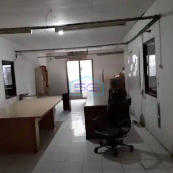 Dijual Gudang Ex Pabrik Luas Bangunan 1000 m² Lokasi Strategis di Bojong Sari Depok-2