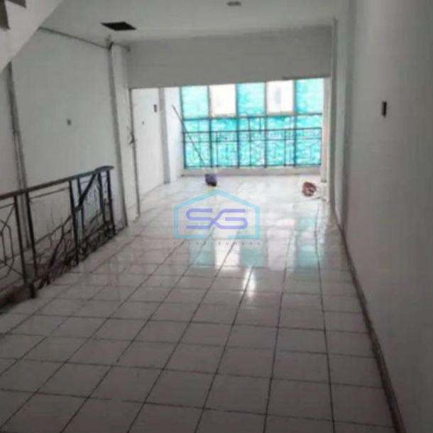 Disewakan Ruko Bagus LOkasi Strategis di Cengkareng Jakarta Barat-1