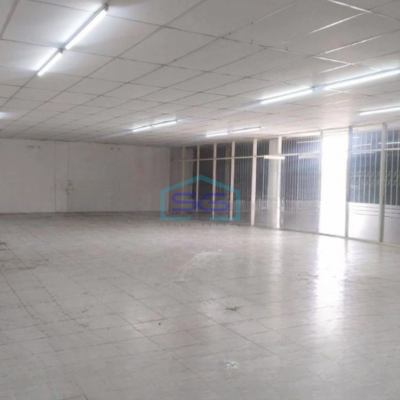 Disewakan Ruko Besar Luas Bangunan  768 m² Lokasi Pinggir Jalan Raya Pondok Jagung Tangerang