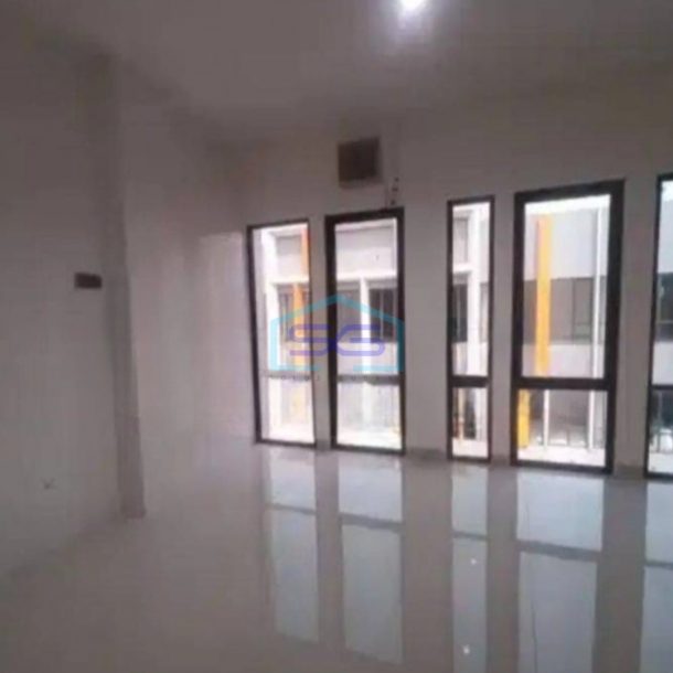 Disewakan Ruko 3 Lantai Lokasi Strategis di BSD Tangerang Luas Bangunan 120 m²-1