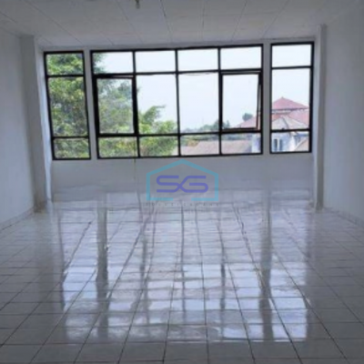 Disewakan Ruko Rapi Siap Pakai Luas Bangunan 274 m² Lokasi Strategis di Balaraja Tangerang