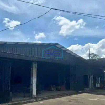 Disewakan Ruang Usaha Luas Bangunan 700 m² Lokasi Strategis Pinggir Jalan Raya Cinere Depok