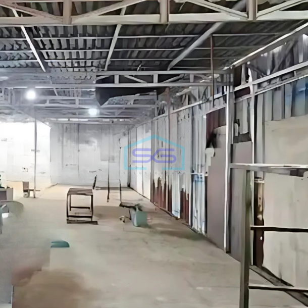 Disewakan Gudang Luas Bangunan  200 m² di Pinggir Jalan Raya Pinang Tangerang-1