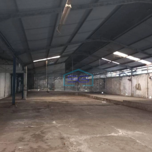 Disewakan Gudang 1 Lantai Luas Bangunan 1800 m² di Karawaci Tangerang-1