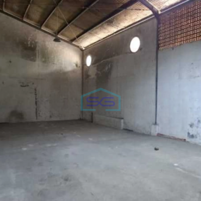 Dijual Gudang Luas Bangunan 4900 m² Lokasi Bebas Banjir di Karang Tengah Tangerang