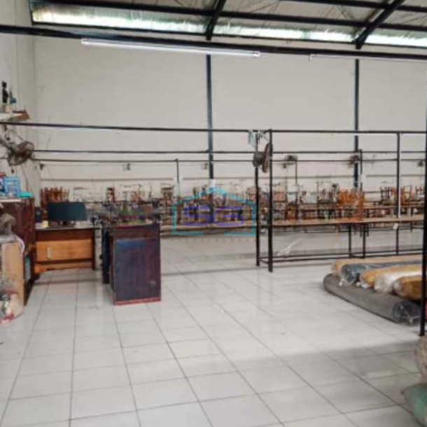 Dijual Gudang Siap Pakai Luas Bangunan  1100 m²  di Bogor-2