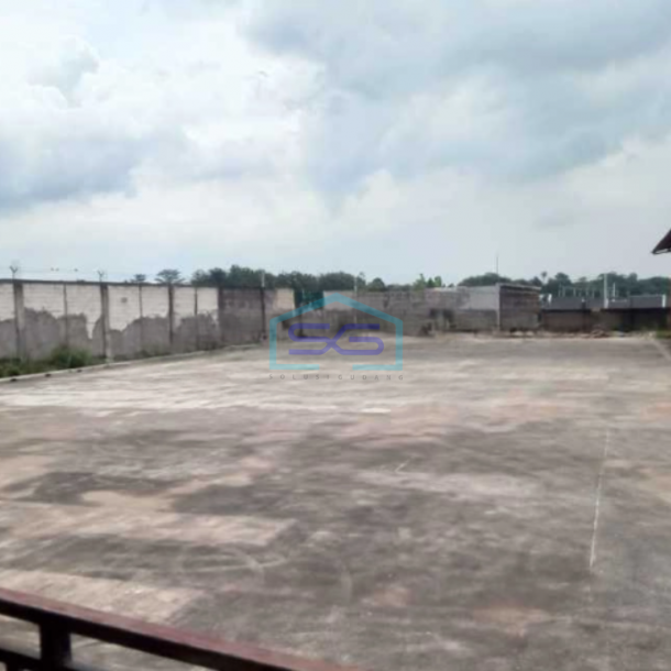 Dijual Gudang Akses Container 40 Feet Luas Tanah  4000 m² di Bogor-4