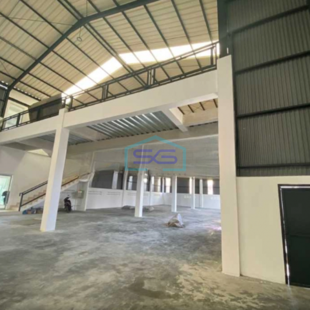 Dijual Gudang Akses Container 40 Feet Luas Bangunan  1013 m²  di Tangerang-3