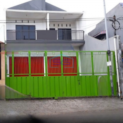 Disewakan Ruko Lokasi Strategis di Klojen Malang Luas Bangunan 274m2