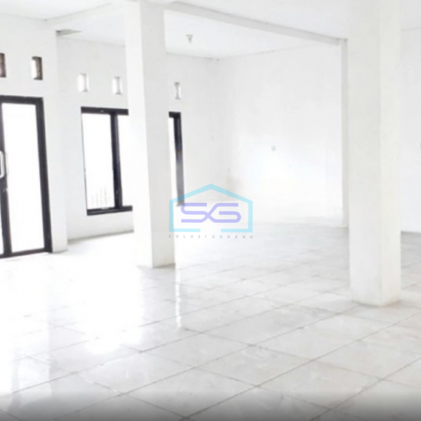 Disewakan Ruko Lokasi Strategis di Klojen Malang Luas Bangunan 274m2-4