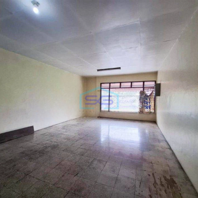 Disewakan Ruko Siap Pakai Lokasi Strategis di Malang Luas Bangunan 295m2