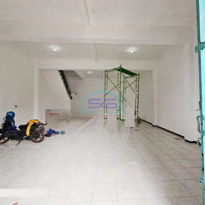 Disewakan Ruko Siap Pakai 2 Lantai Strategis LB 236m2 di Malang