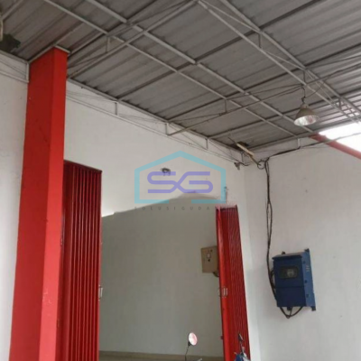 Disewakan ruko dua lantai di madiun