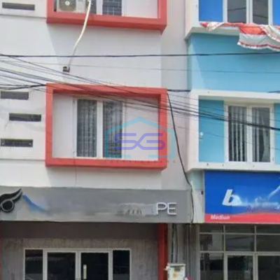 Disewakan ruko tiga lantai di madiun