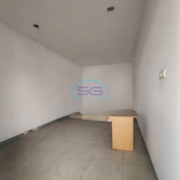 Disewakan Ruko Luas Tanah  301 m² Lokasi di Malang-2