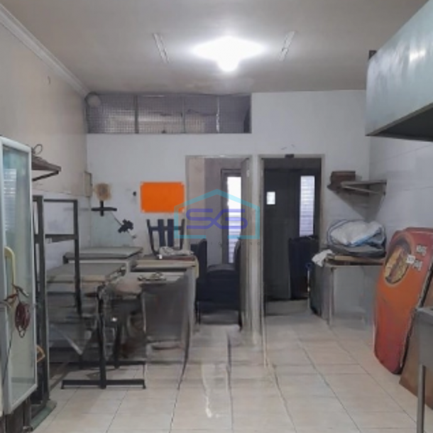 Disewakan Ruko 2 Lantai Luas Bangunan  160 m² Lokasi di Malang-1