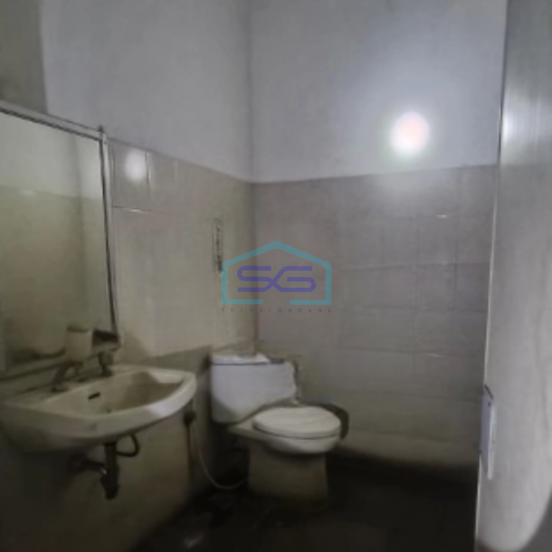 Disewakan Ruko Siap Huni Luas Tanah  301 m² Lokasi di Malang-2