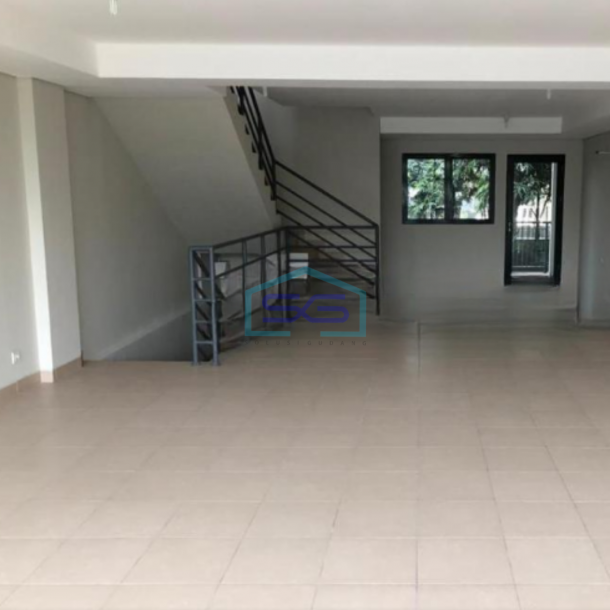 Dijual Ruko Lokasi Strategis Luas Bangunan  360 m² di BSD Tangerang-3
