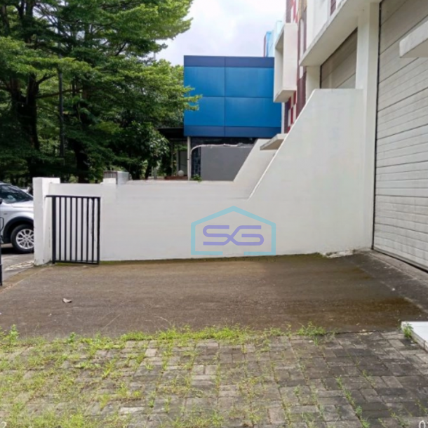Disewakan Gudang Lokasi Strategis Luas Tanah 540 m² di BSD Tangerang-2