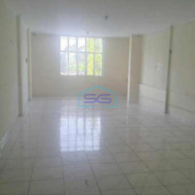 Disewakan Ruko Luas Bangunan  180 m²  Lokasi Bebas Banjir di Batu Ceper Tangerang