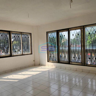 Disewakan Ruko Siap Usaha Di Pasar Modern Bsd Serpong Tangerang Lokasi Premium