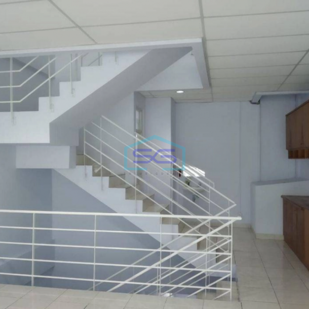 Disewakan Ruko 3 Lantai Siap Usaha di Bsd Dekat Teras Kota Tangerang LB 225m2-3