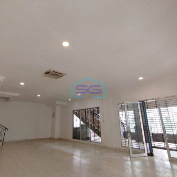 Disewakan Ruko di Central Park Jakarta Barat-3